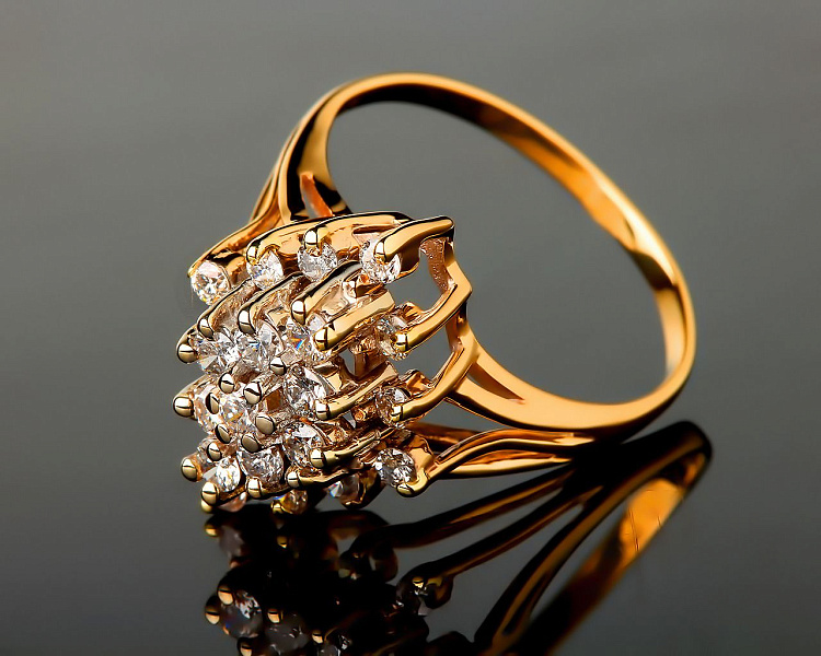 Женские кольца из золота. Изготовление женских колец на заказ в Москве.